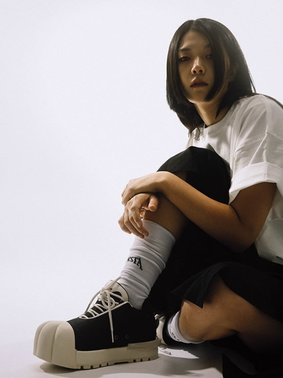 FVVO x MAOZYWORLD THICK SOLED LOW BOOTS