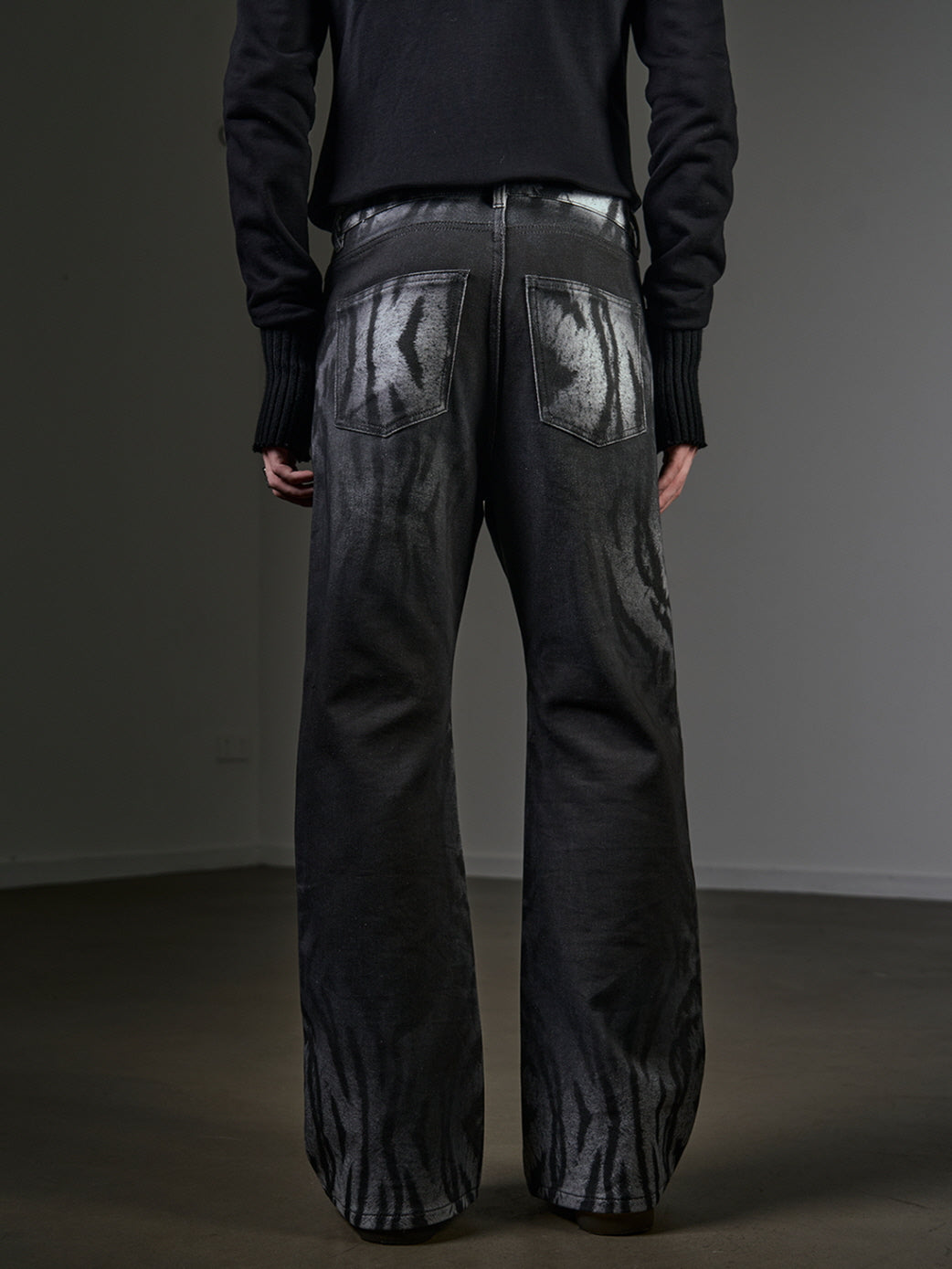Gradient Tiger Washed Digital Print Bootcut Jeans