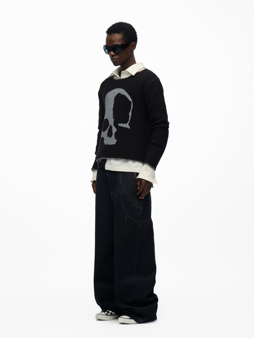 00's Skull Graphic Crew Neck Sweater