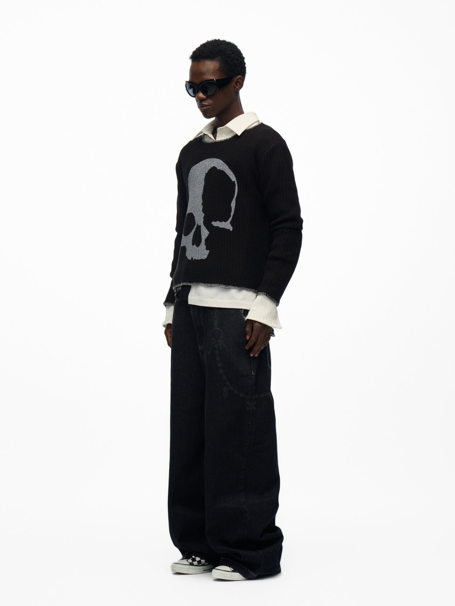 00's Skull Graphic Crew Neck Sweater